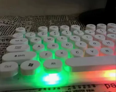 键盘鼠标套装朋克复古发光,机械手感防水悬浮...