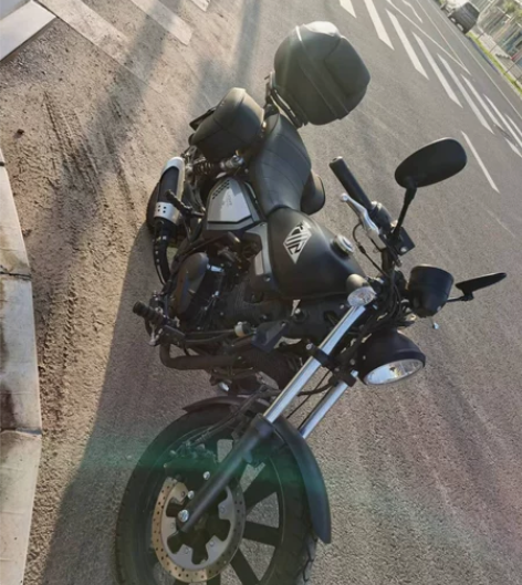 2020年4月份钱江200 复古摩托，只行...