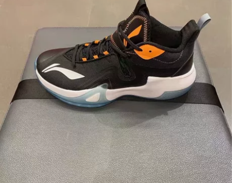 李宁BADFIVE暴风男子减震回弹篮球场地...