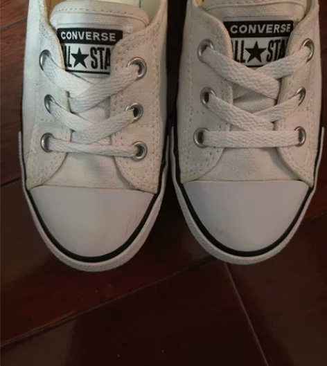 匡威女士休闲平底鞋 尺寸37码，就穿过二次...