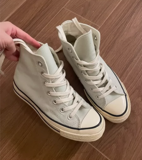 匡威薄荷绿高帮鞋 8成新，没怎么穿，38码