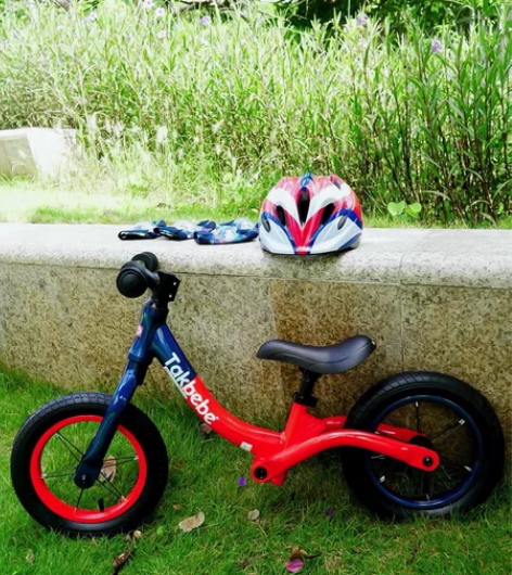 塔克贝贝平衡车12寸  全新仅拍照 盒子都...