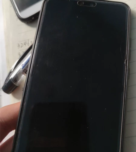 华为p208成新手机开不了机了，低价转卖没...