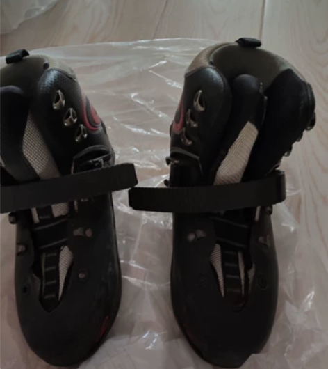 轮滑鞋,鞋上体,不带架子和轮,质量很好,是...