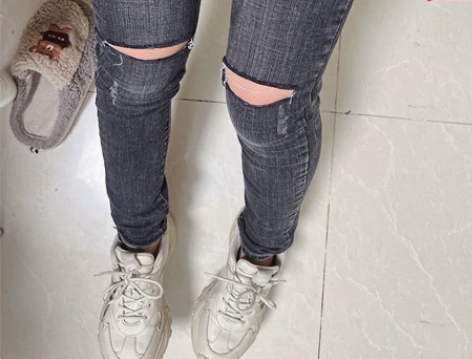 女装 Dsigh破洞牛仔裤 全新 姐姐家里...