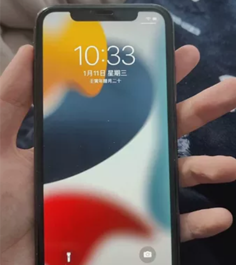苹果11国行64g成色一般电池剩77%.屏...