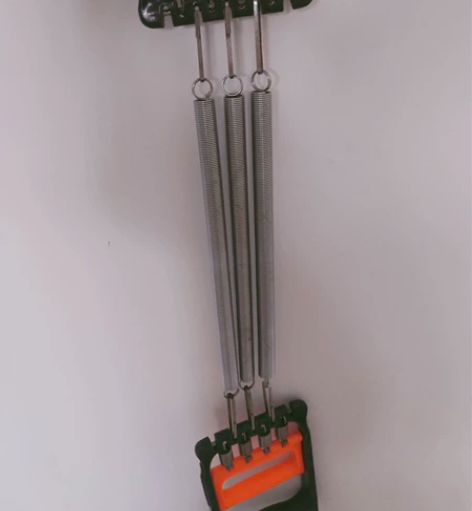 出三管拉力器  濮阳自提 地址在濮阳市总站...