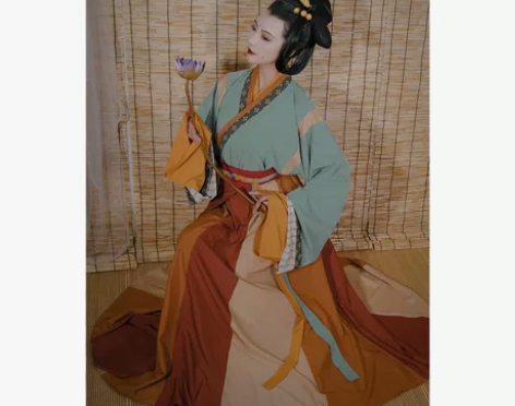 【出汉服】轻汉坊沉香复原款晋制，仅试穿 感...