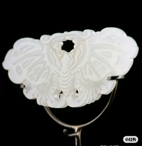 玉雕蝴蝶 感兴趣的话点“我想要”和我私聊吧...