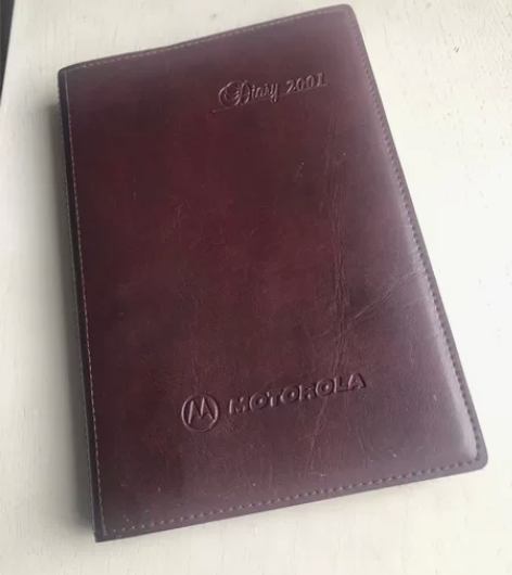 2001年摩托罗拉记事本，有两页有书写痕迹...