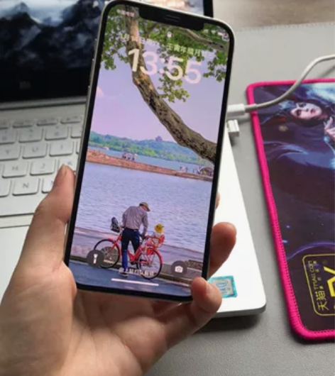 出一台本人自用的iPhone 12 经济周...