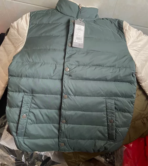 森马男士羽绒服，带吊牌正品森马，不支持退换...