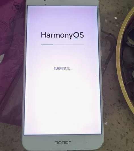 荣耀v9 金色,6+64版本拆过后盖换电池...