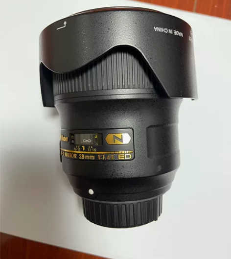 尼康af28F1.4ED镜头，成色如图9新...