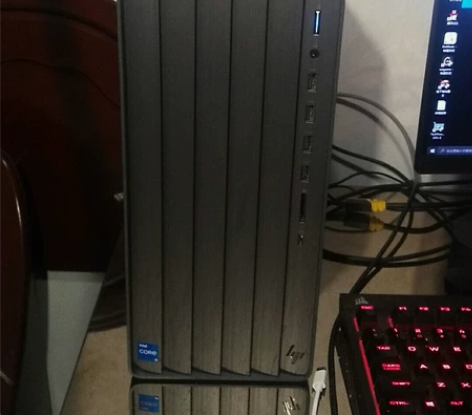 惠普（HP）ENVY TE01 电竞游戏台...