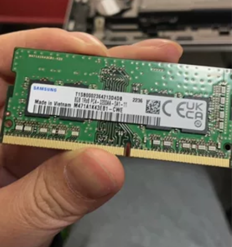 三星内存（8g×2）3200频率，新电脑拆...