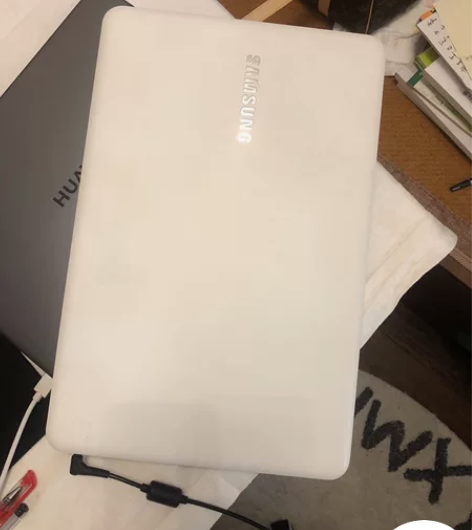 三星笔记本350XAA 15.6寸 纯净奶...