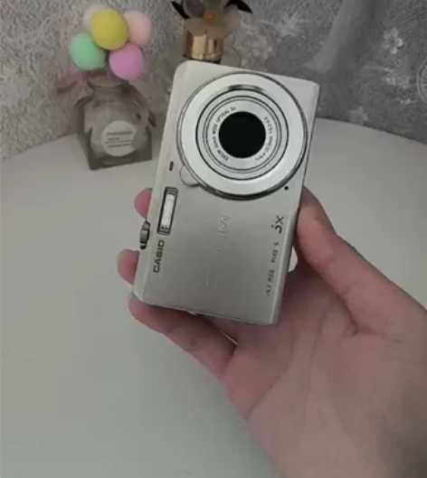 卡西欧Ex-Z680 1410万像素 5倍...