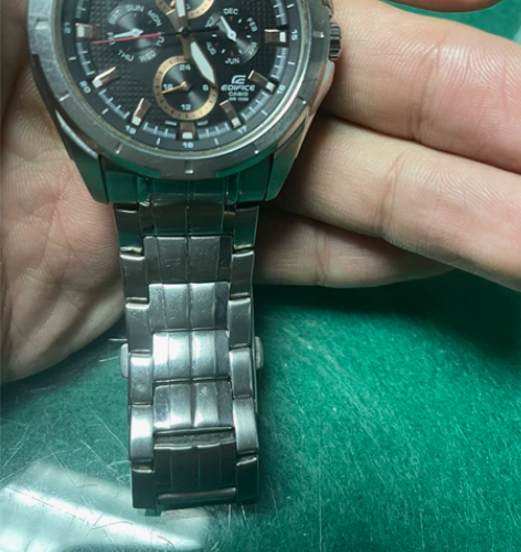 西铁城石英手表,没电了。 感兴趣的话点“我...