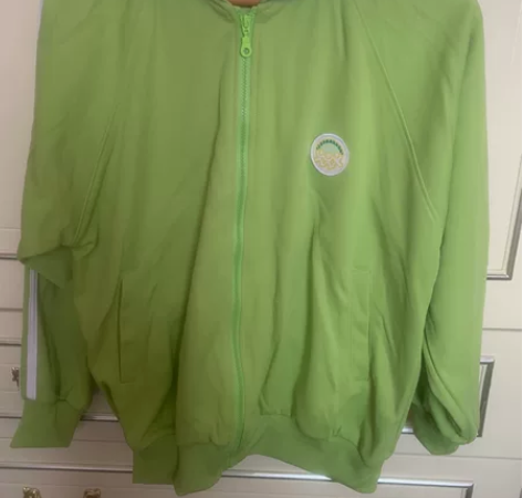 奉教院附小秋季校服外套，全新，160码现货=50元，没有吊牌...