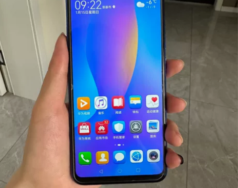 华为nova 3i 664G 9成新完全不...