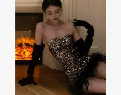 抹胸连衣裙女秋冬高级感气质名媛设计感小众亮...