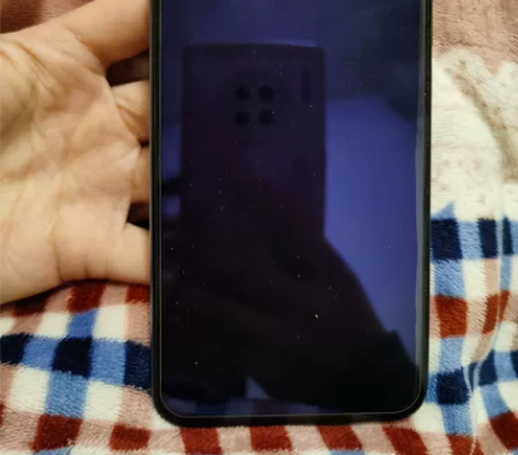 华为畅享10plus 128+4 换过屏一...