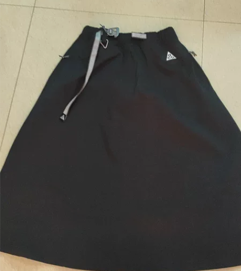 修好的S吗梭织大摆裙 感兴趣的话点“我想要...