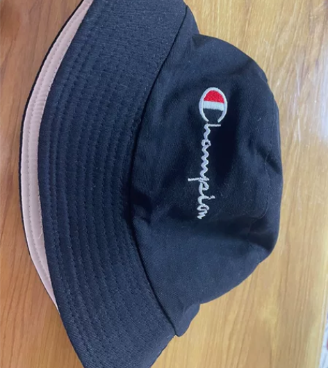 champion渔夫帽 帽子 还很新,就去...