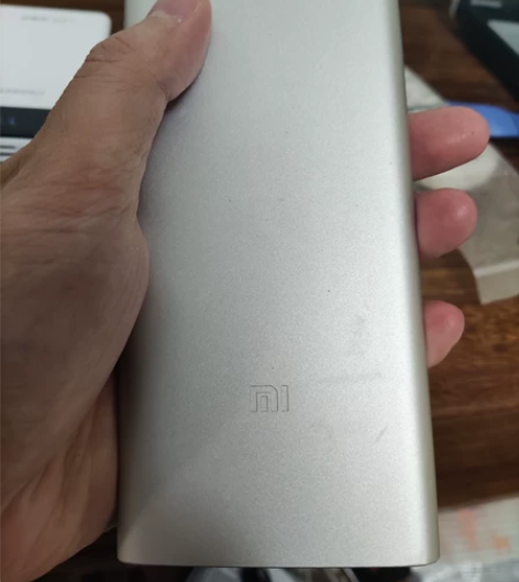 小米10000毫安充电宝，功能好，包邮。 ...