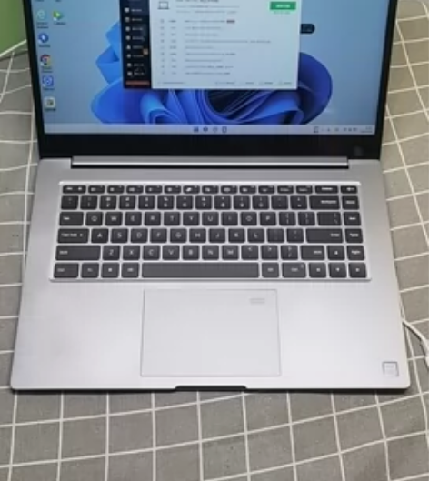 小米TM1701笔记本i7 8550U 8...