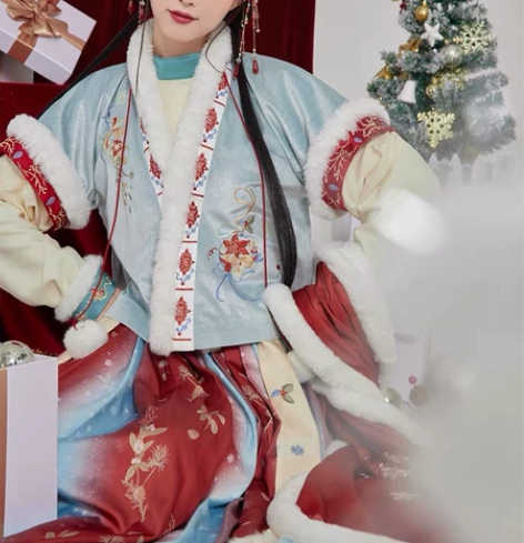 七月夕汉服仅穿一次拍照 都是s码 慢出 实...