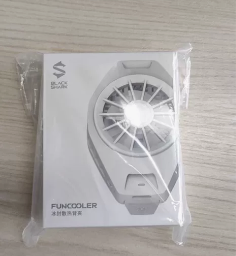 【全新未拆】小米黑鲨冰封散热背夹.黑鲨冰封...