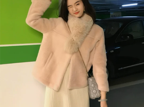 famous 定制闭眼入 狐狸毛围脖气质百...