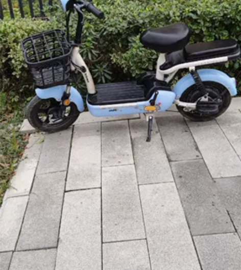 清仓大甩卖。 合肥二手电动车电瓶车二手爱玛...