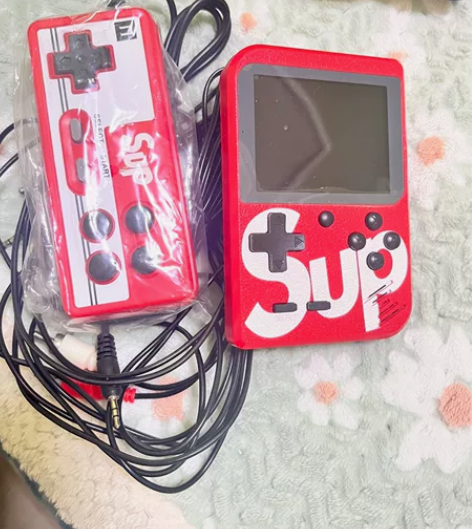 回味童年 游戏机。30顺丰包邮哈 买了就用...