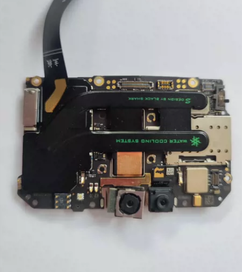 黑鲨helo配件12+256版本，手机摔坏...