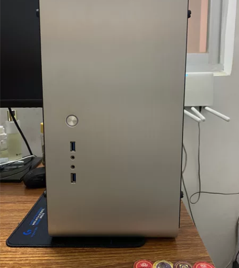 乔思伯 U4plus机箱 银色ATX，详细...