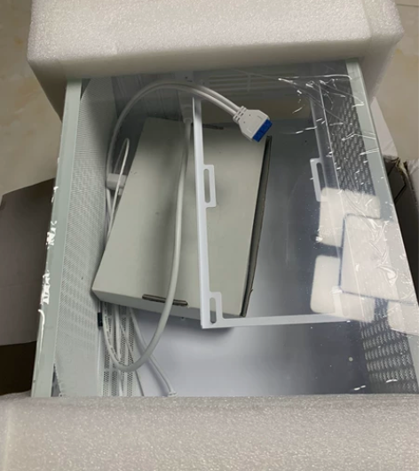 K88机箱青春版,全新的,本地自提。外地的...