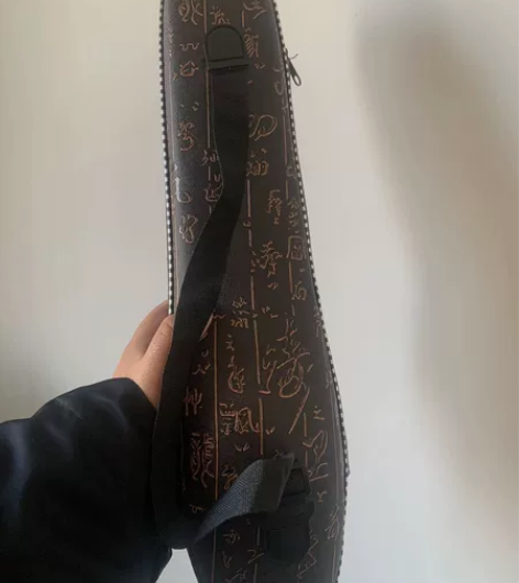 品牌的葫芦丝，几乎全新，没怎么用，想换一个...