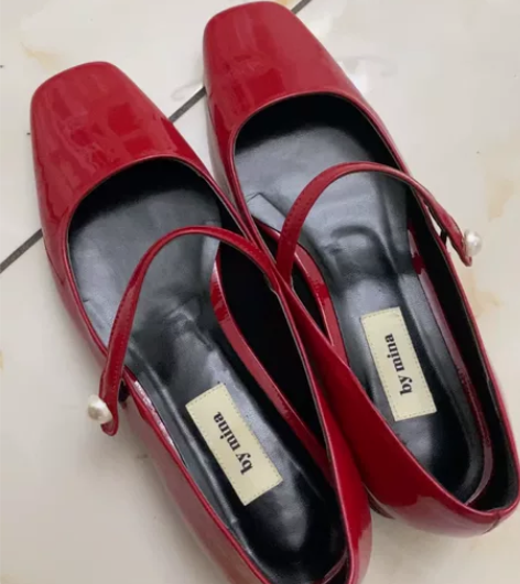 【一休哥】BY MINA正品 漆皮皮鞋 娃...