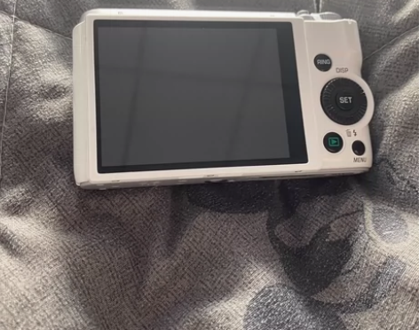 卡西欧zr1000 成色非常新 屏幕有一点...