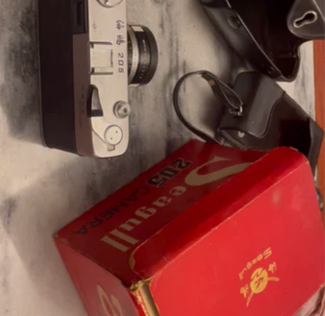 海鸥205相机 成色一般，底部氧化严重老物...