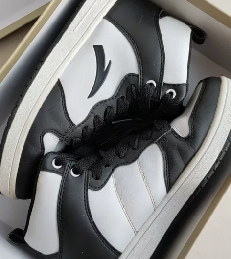 安踏板鞋37.5码穿过几次宋化妆品闲置 感...