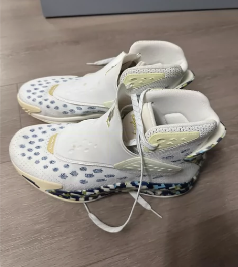 安踏kt5汤普森 45码 买来穿过次数不超...