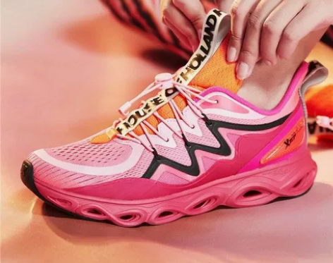 特步XTEP 特步XTEP女跑步鞋 214...