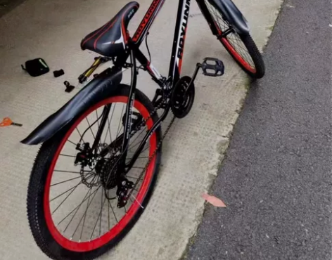 【特价】山地车成人越野公路赛车变速自行车学...