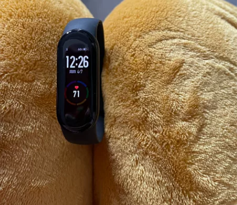 小米手环5，带着没有超过5次，喜欢的赶紧联...