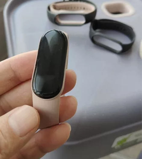 小米6手环，漂亮功能正常，正品假一赔十。卖...