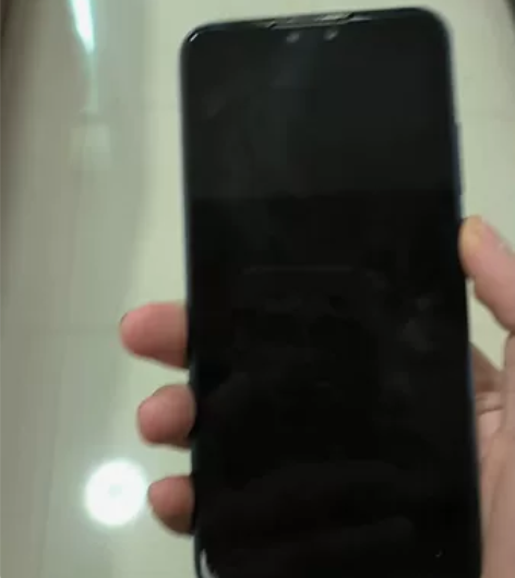 华为畅享9plus 4+128 换过组屏 换过电池 屏幕外碎...